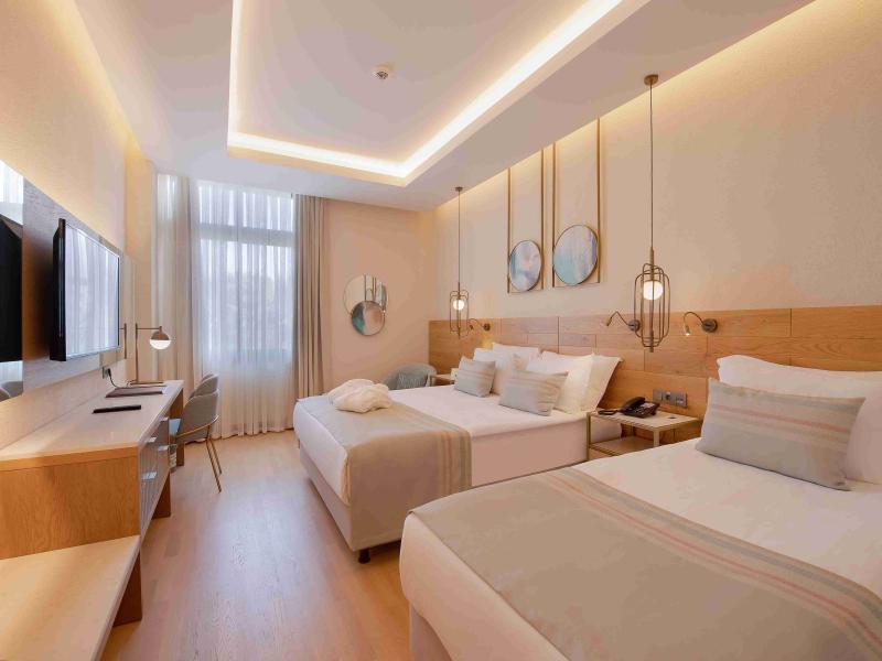 Miramare Beach Hotel