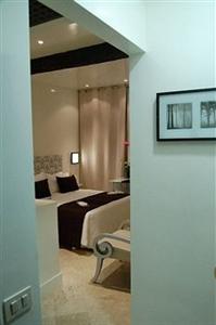 Hotel Miro