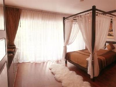 Mirth Sathorn Hotel