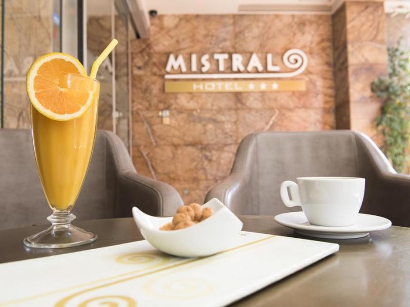 Mistral Seaside Hotel