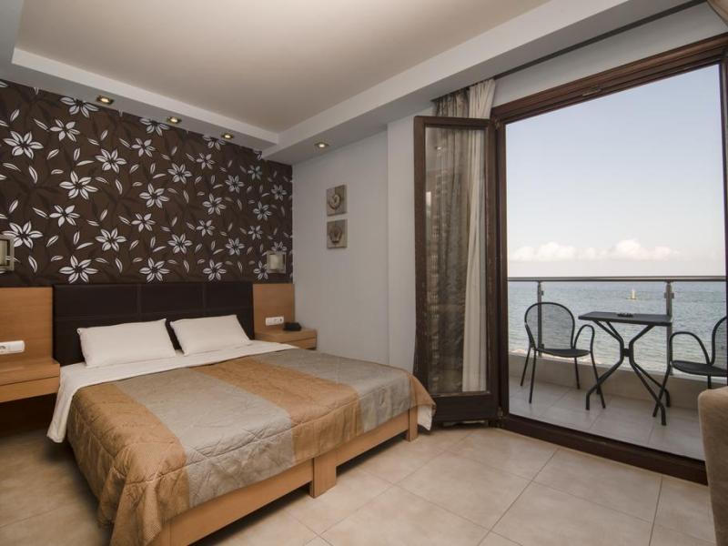 Mistral Seaside Hotel