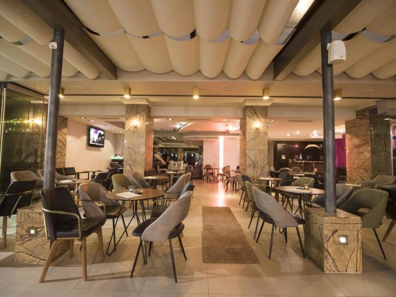 Mistral Seaside Hotel