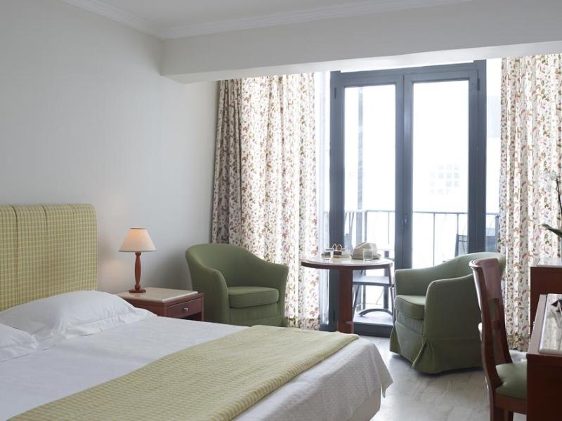 Mitsis La Vita Beach Hotel