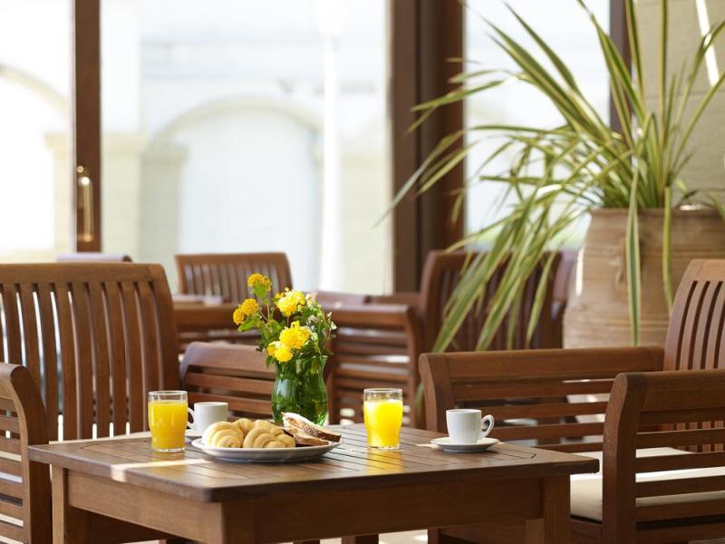 Mitsis La Vita Beach Hotel