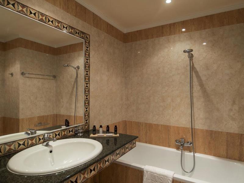 Mitsis Petit Palais Beach