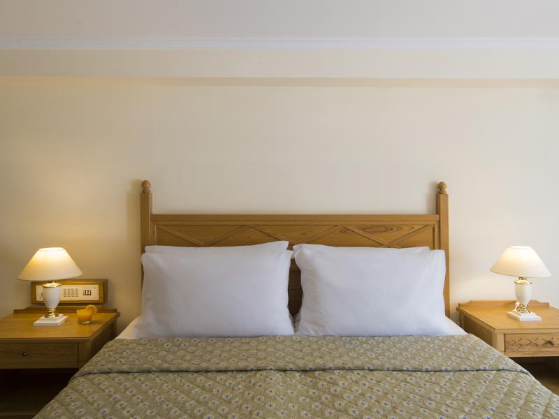 Mitsis Petit Palais Beach