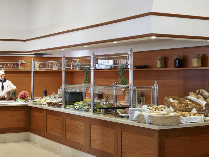 Serita Beach Resort (Serita Beach Hotel & Spa)