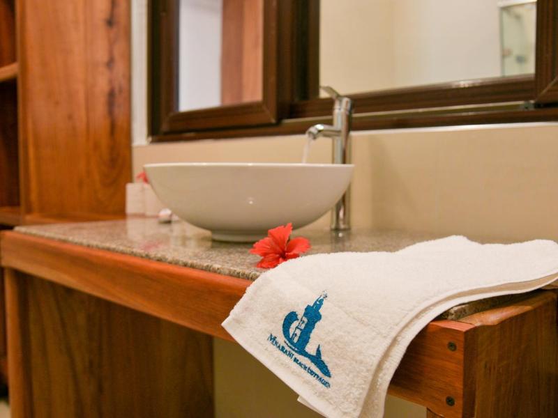 Mnarani Beach Cottages