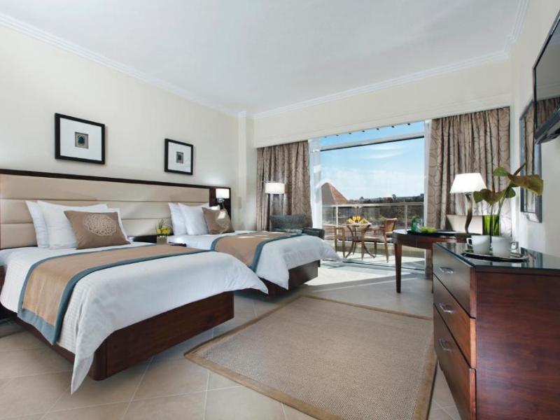 Cairo Pyramids Hotel