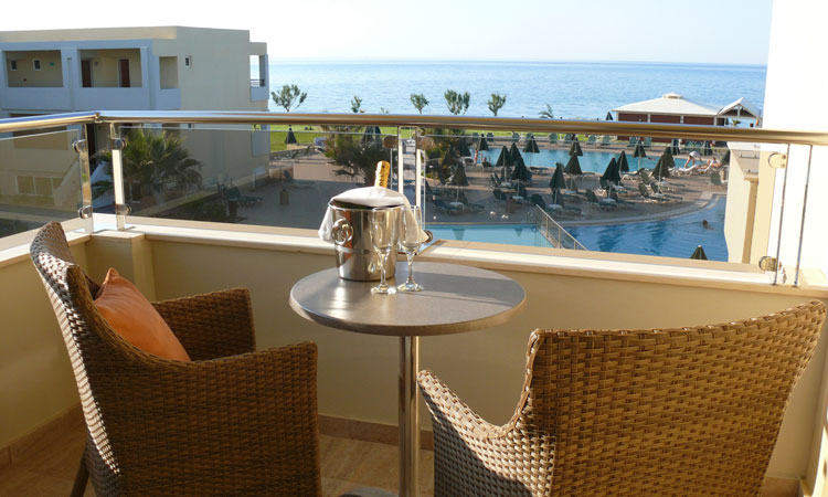 Sunprime Platanias Beach Suites & Spa