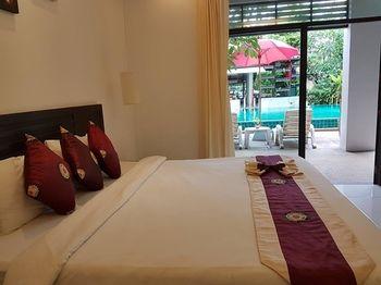 Monaburi Boutique Resort