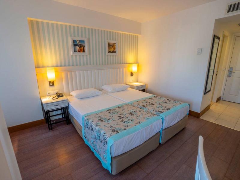 Monachus Hotel & Spa