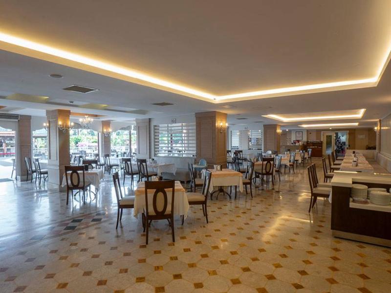 Monachus Hotel & Spa