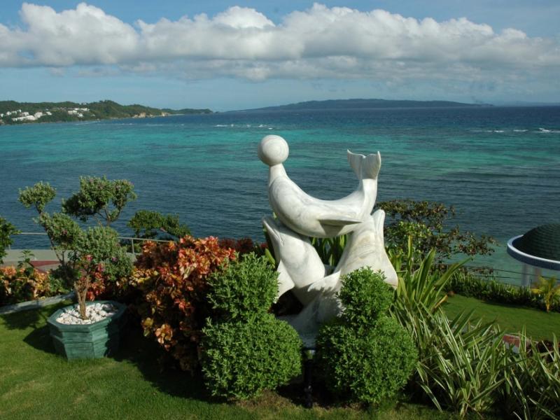 Monaco Suites de Boracay