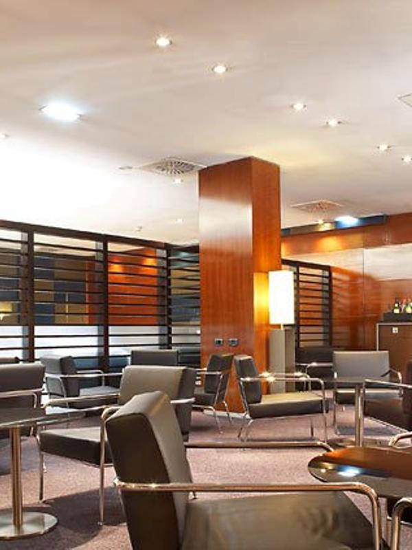 AC Hotel Leon San Antonio