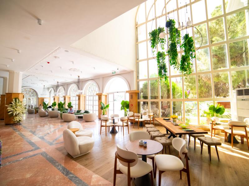 Rose Garden Premium Hotel