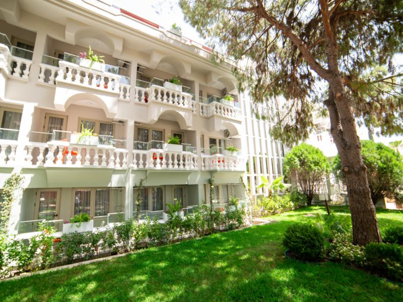 Rose Garden Premium Hotel