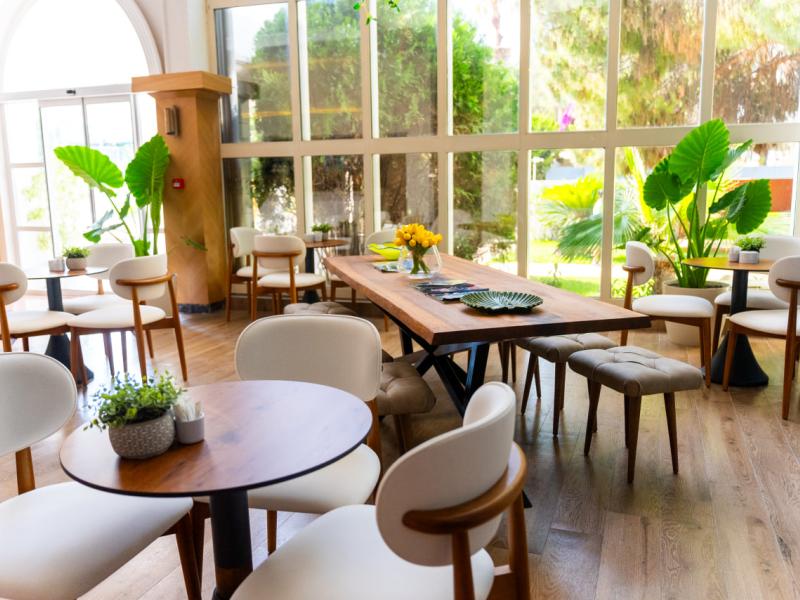 Rose Garden Premium Hotel