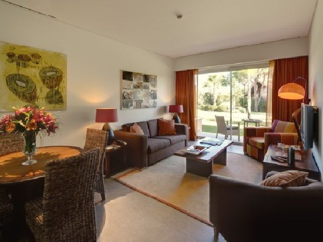 Monte da Quinta Suites