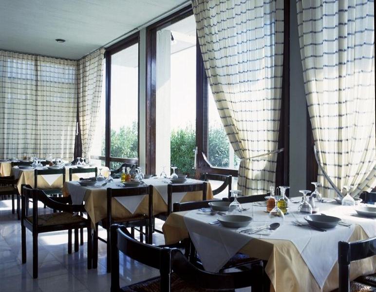Apollo Hotel Aegina