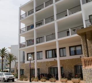 Hotel More