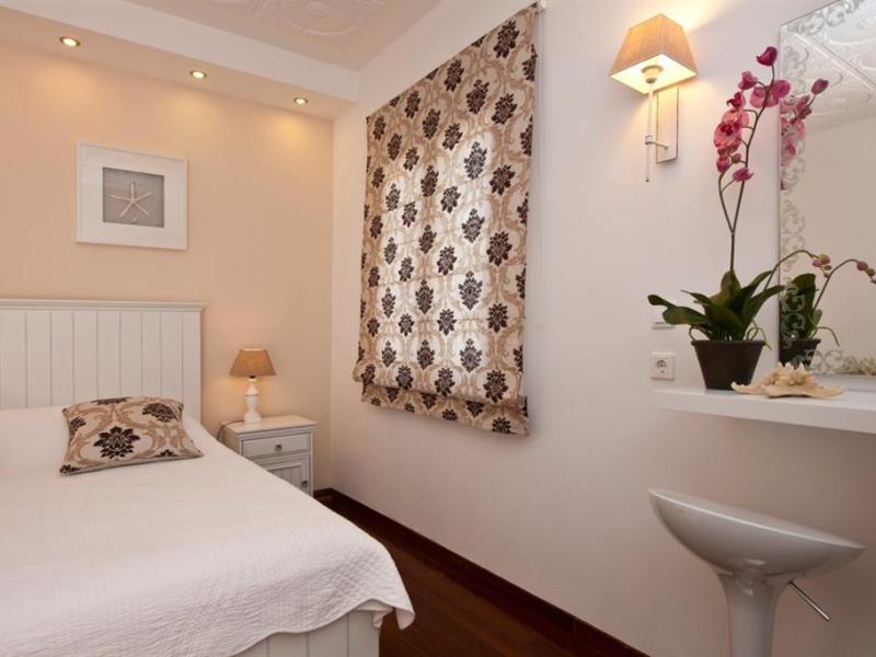 Apollon Boutique Hotel