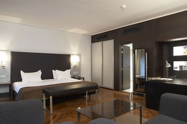 Santo Mauro, a Luxury Collection Hotel