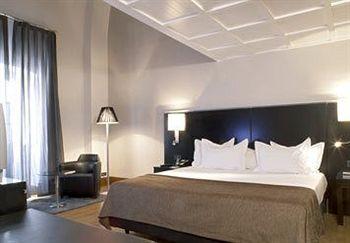 Santo Mauro, a Luxury Collection Hotel