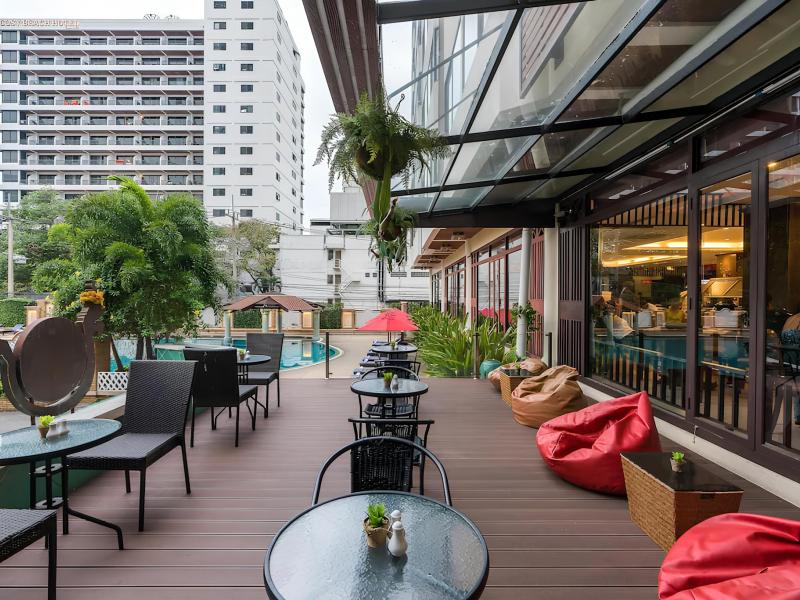 Mountain Beach Hotel