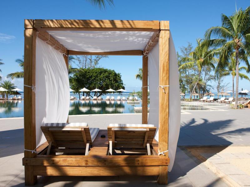 Outrigger Mauritius Beach Resort 