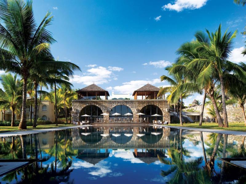 Outrigger Mauritius Beach Resort 