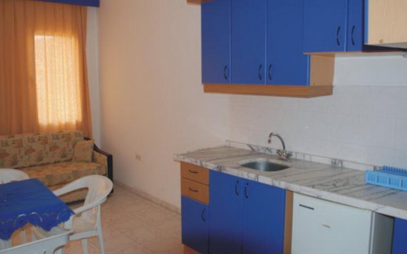 Musti'S Family Apart