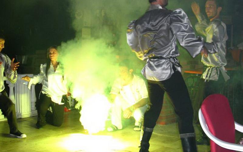 Musti'S Family Apart