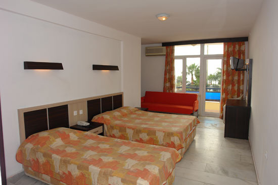 Monart Luna Playa Hotel 