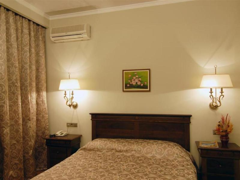 Mythos Hotel