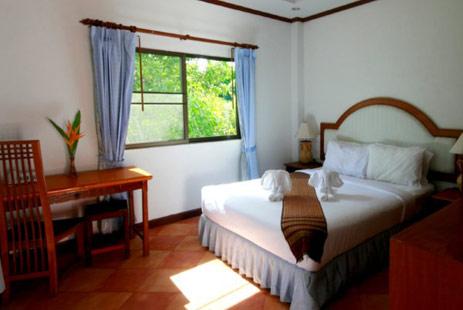 Nai Harn Garden Resort