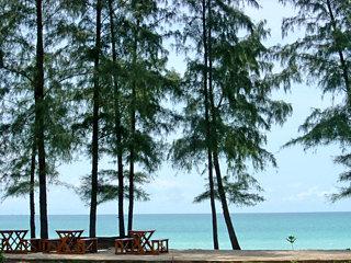 Nakara Long Beach Resort