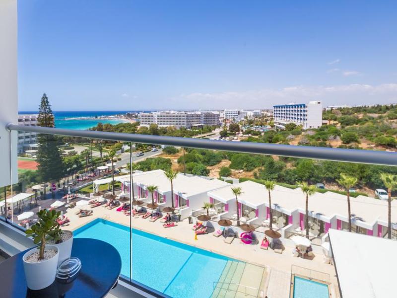 Napa Mermaid Hotel & Suites