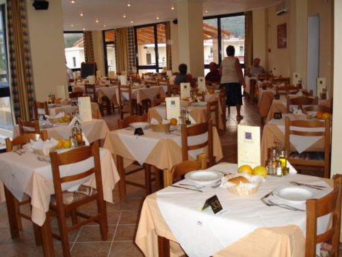 Nasos Hotel & Resort