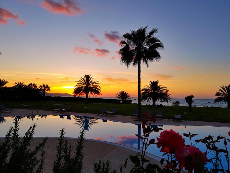 Natura Beach Hotel & Villas