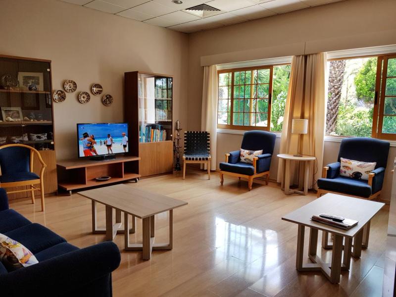 Natura Beach Hotel & Villas