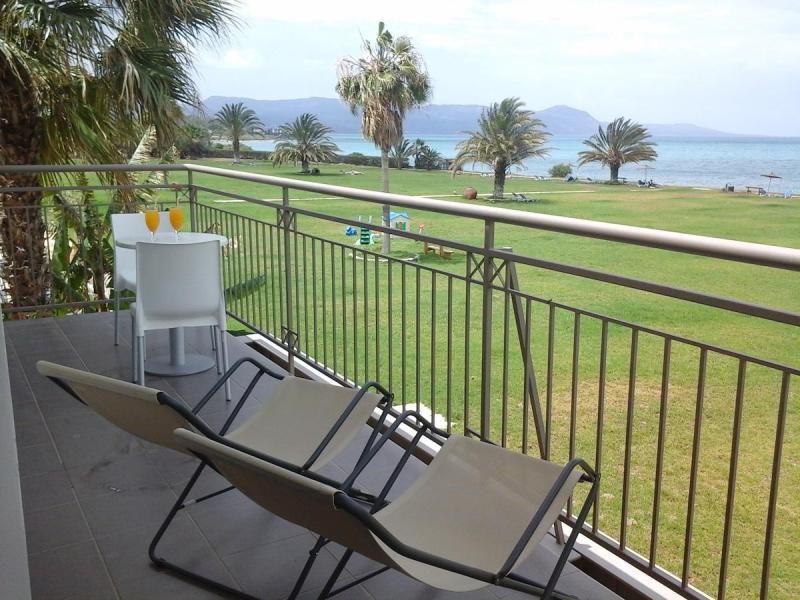 Natura Beach Hotel & Villas