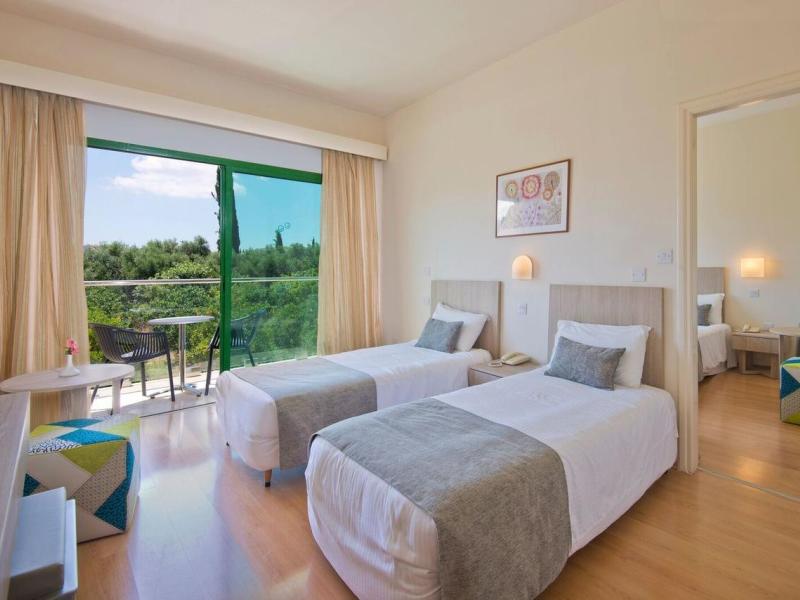 Natura Beach Hotel & Villas