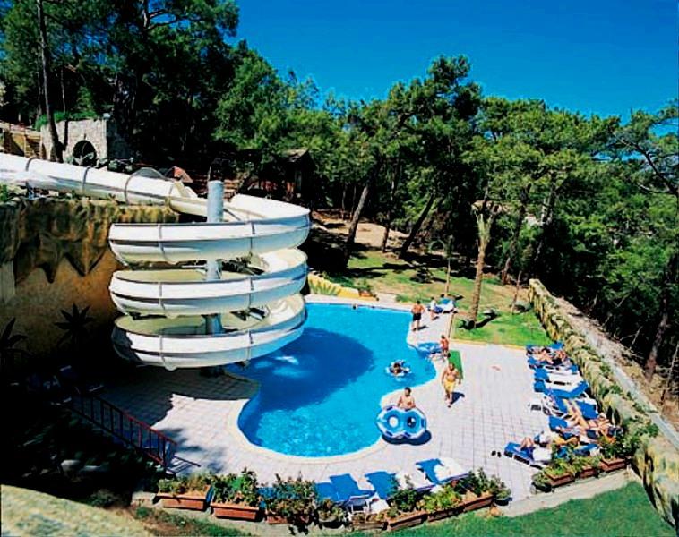 Holiday Area Green Resort