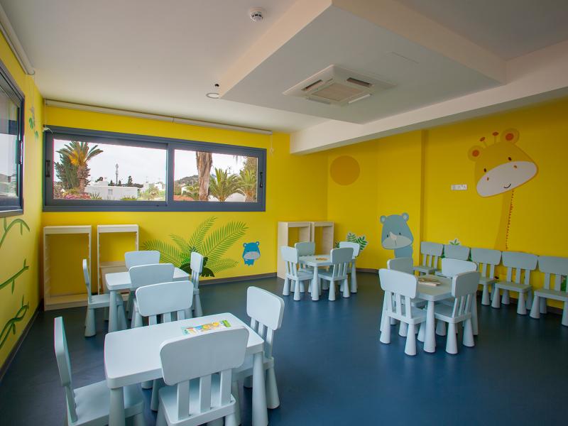 Family Life Nausicaa Beach