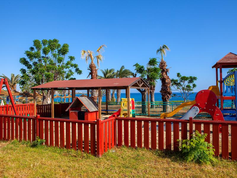 Family Life Nausicaa Beach