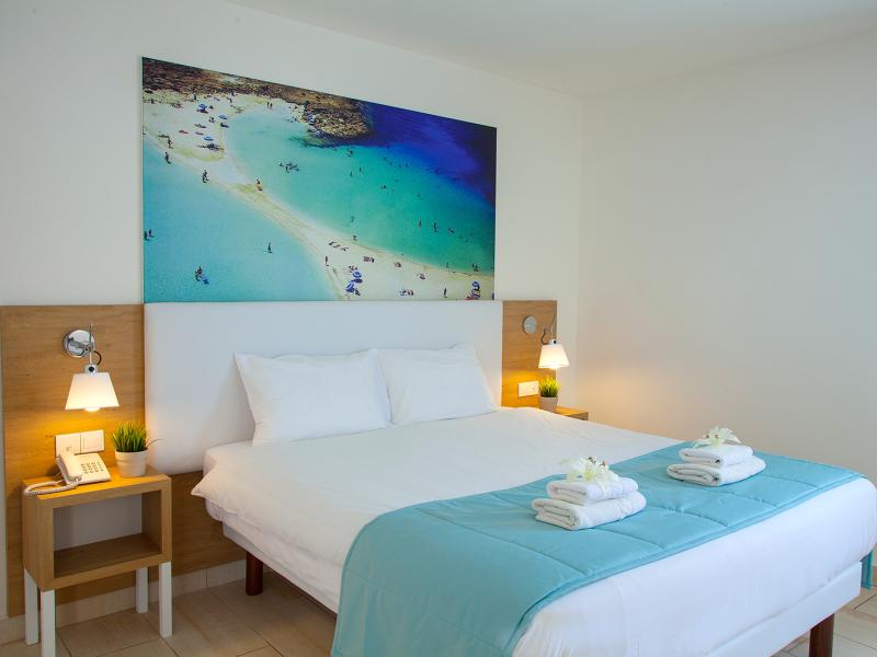 Family Life Nausicaa Beach