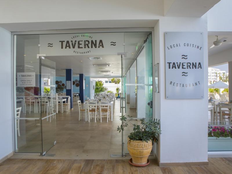 Family Life Nausicaa Beach