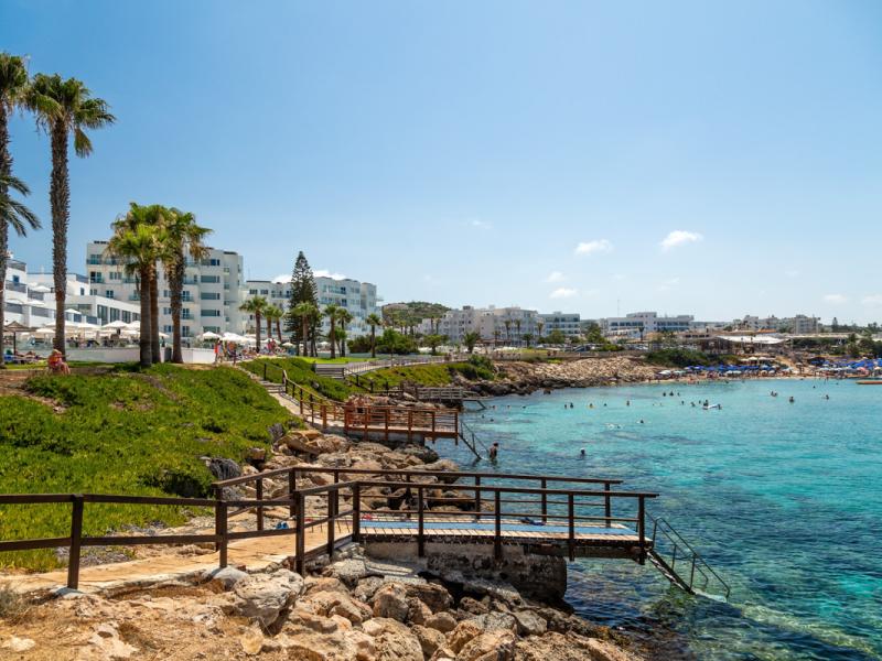 Family Life Nausicaa Beach