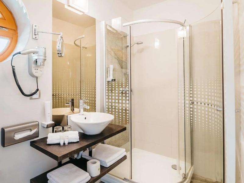 Maximus Resort
